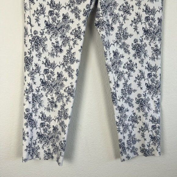 Mario Serrani Womens Pants Size 12 Blue White Floral Stretch Crop Ankle Slim Fit - Picture 8 of 12